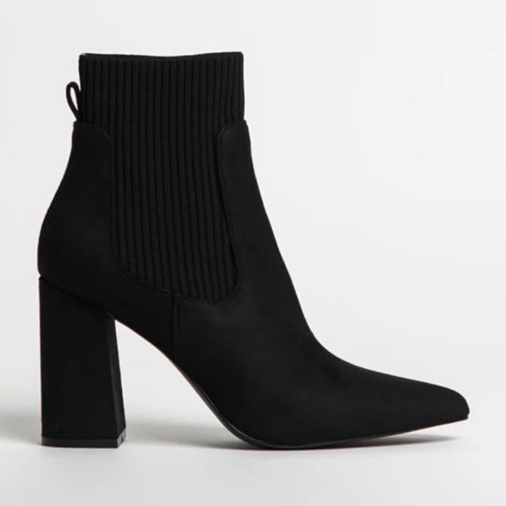 Steve Madden Revenge Boots
